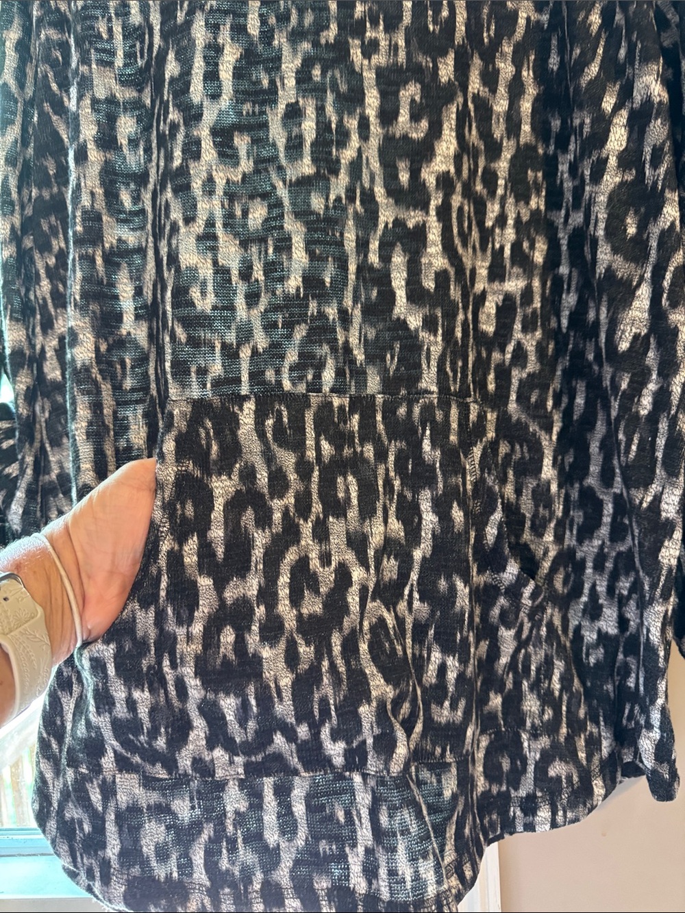 Ruby Rd. Black & Cream Leopard Knit Tunic - Picture 5 of 8